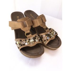 Natural Soul by Naturalizer Raquel Wedge Slides 7.5 M